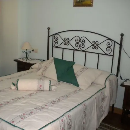 Semesterbostad Casa Rural Rio La Llana *